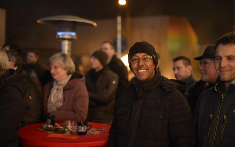 Münch+Münch Weihnachtsfeier 2018 - Personengruppe an Stehtischen
