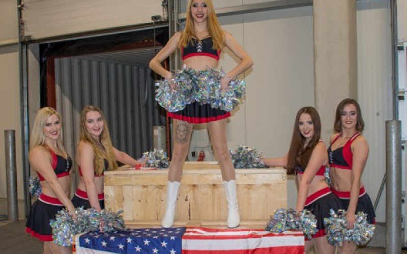Münch+Münch goes USA - Cheerleaders beim Firmenevent