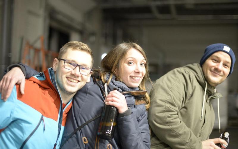 Münch+Münch Weihnachtsfeier 2019 - Weihnachtsgruppenbild mit drei Personen