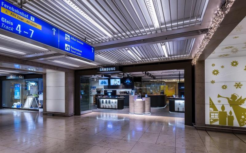 Münch+Münch Samsung Store Flughafen Frankfurt mit angegliedertem O2 Partnershop