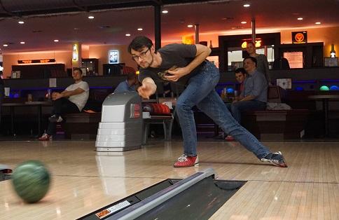 Münch+Münch Teamevent Bowling - Bowler beim Wurf