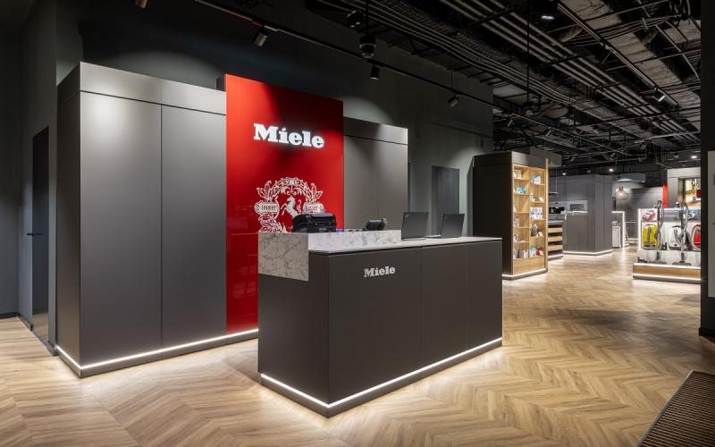 Münch+Münch Miele Experience Center Bukarest - Tresen mit Brandwall