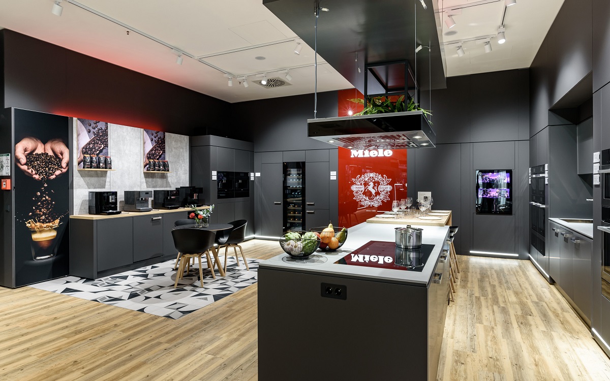 Münch+Münch Miele Display Concept 2.0 - Shopfläche mit Brandwall