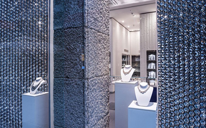 Münch+Münch Projekt Swarovski - Store Wien Details Säulen und Produktstelen