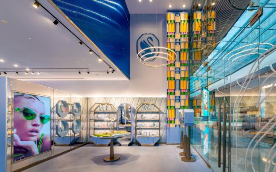 Münch+Münch Swarovski WonderLux London Stratford - Totale Store