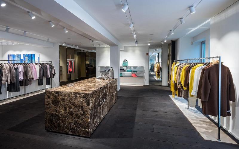 Münch+Münch Projekt Windsor-Store Frankfurt - Marmorpodest und Metallbarren