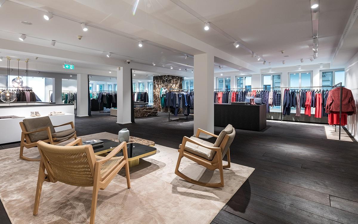 Münch+Münch Projekt Windsor-Store Frankfurt - Loungebereich im Obergeschoss